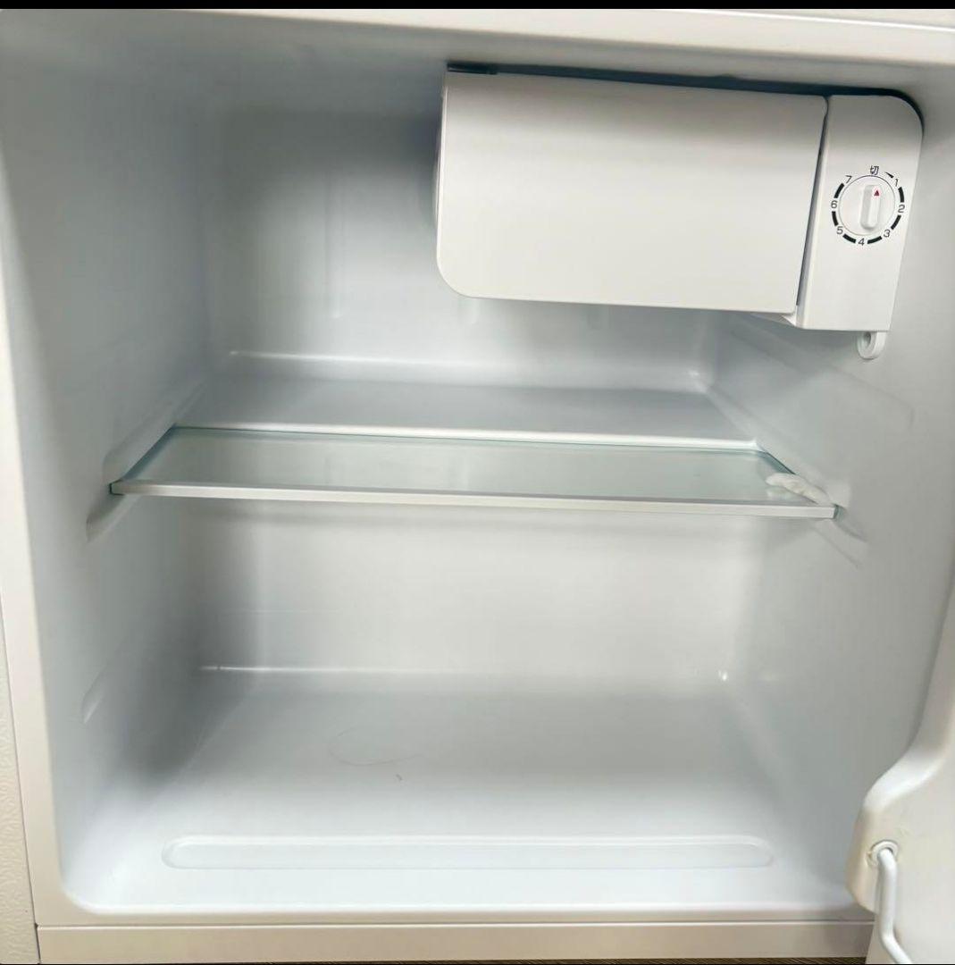 アイリス　オーヤマ　小型冷蔵庫 PRC-B051D 46L ホワイト　美品