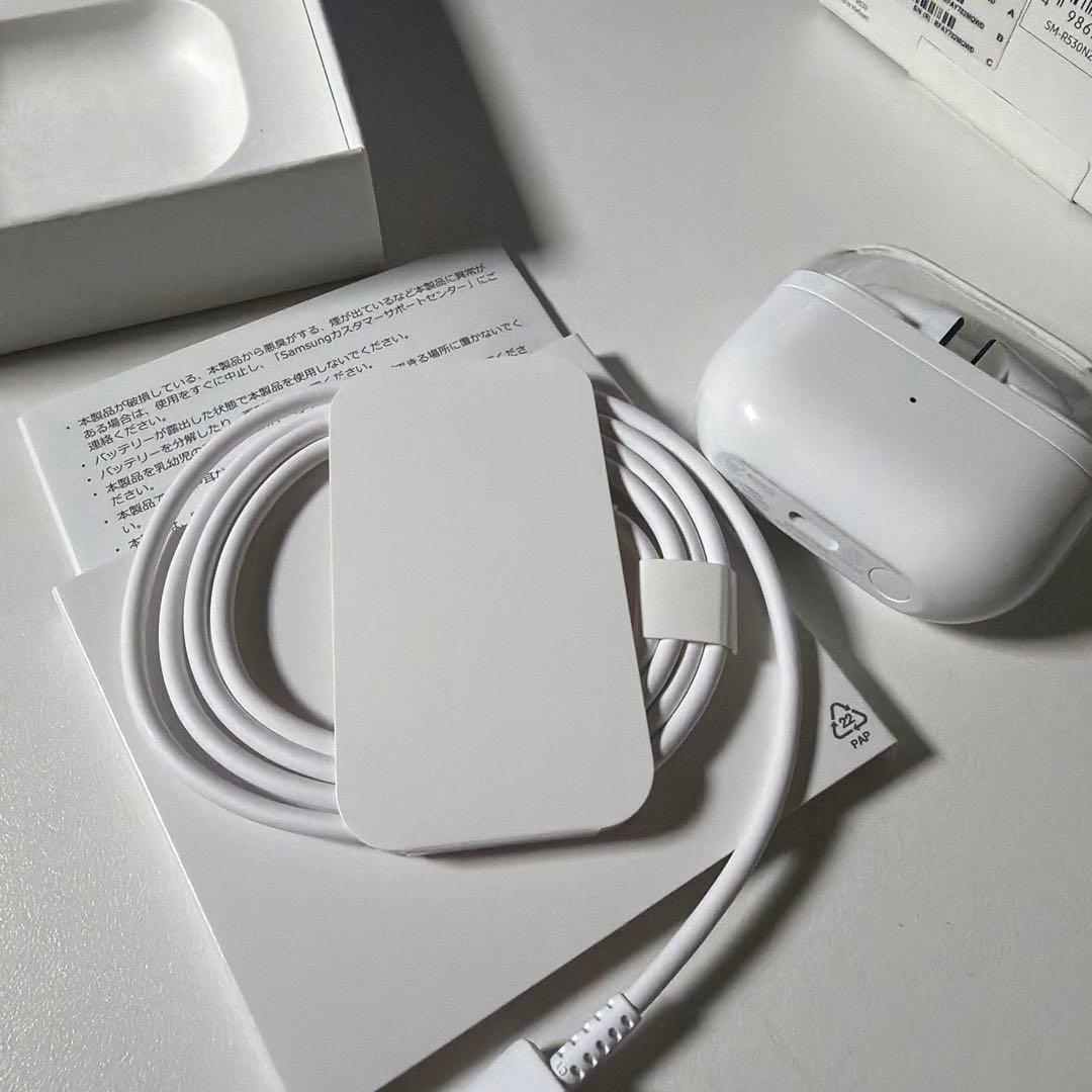 【極美品安値】Galaxy Buds3 SM-R530NZWAXJP ホワイト