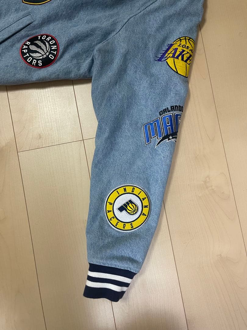 美品！シュプリームSupreme×NIKE NBA デニムスタジャンブルゾン　M