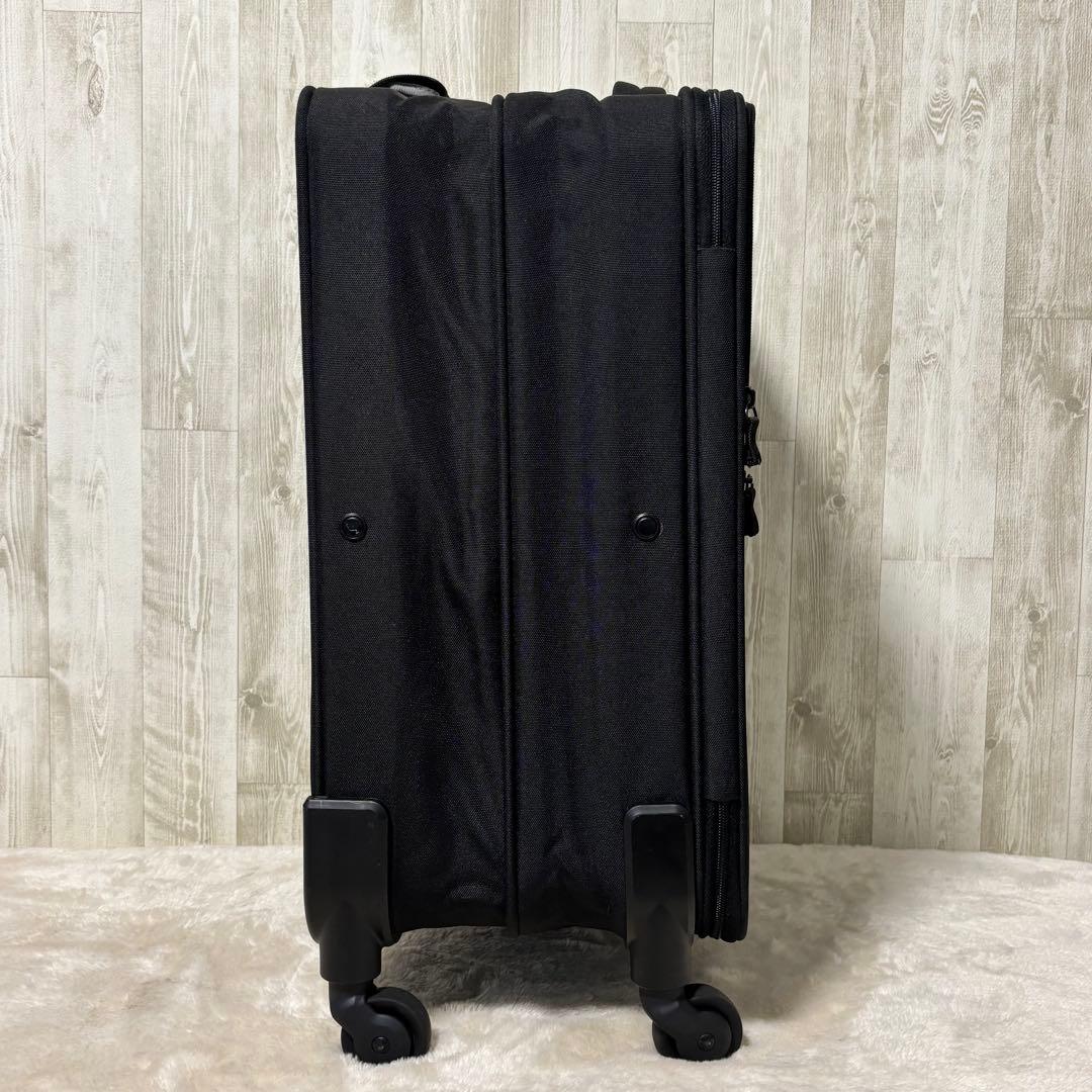 【廃盤・美品】無印良品 半分の厚みで収納できるソフトキャリーケース (S)