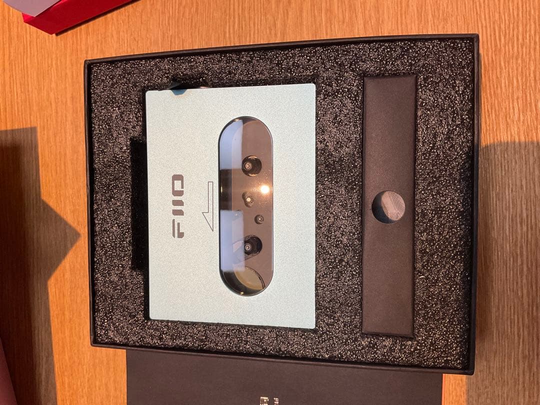 未使用新品FIIO ポータブルカセット CP13 Transparent ブルー