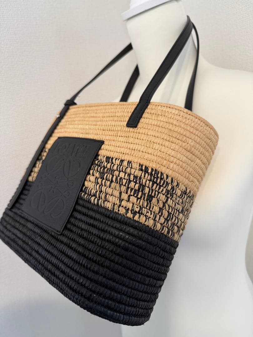 【新品未使用】LOEWE ストライプ　黒　かごバッグ　ロエベ