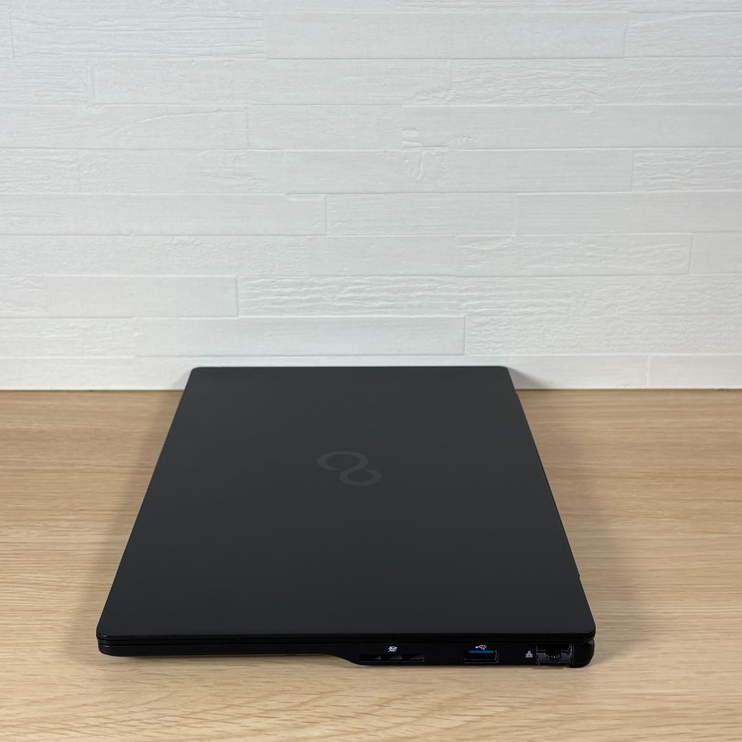 富士通　11世代i5　ノートパソコン　Windows11　SSD　AI機能　15