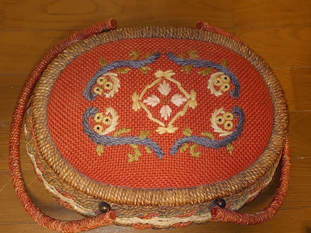 刺繍 アンティーク バスケット かごバッグ ビンテージ ヴィンテージ カゴ 籠
