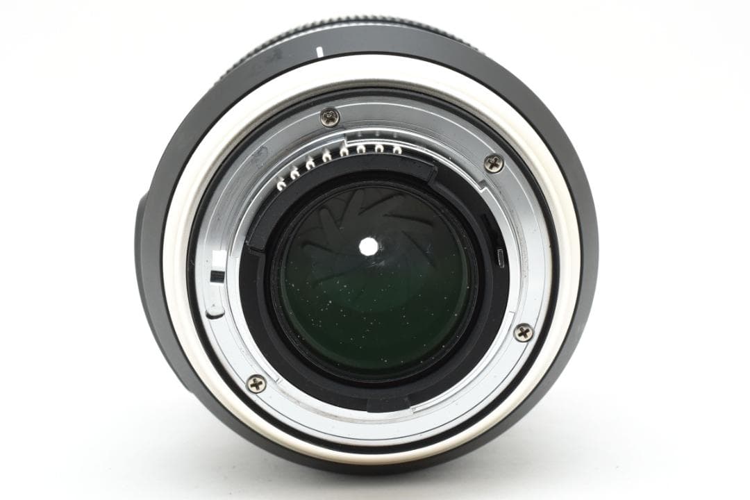 TAMRON 45mm F1.8 DI VC USD F013 ニコンFマウント