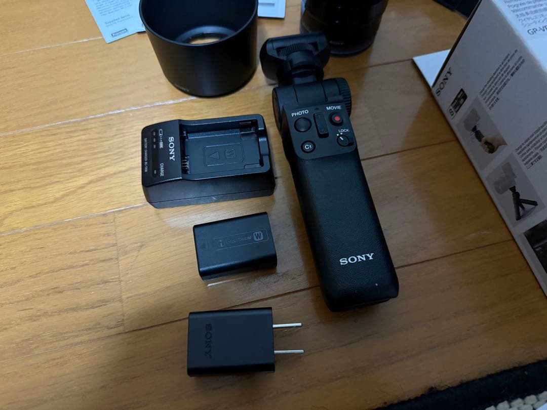 SONY ZV-E10 レンズキット 予備バッテリー、3脚