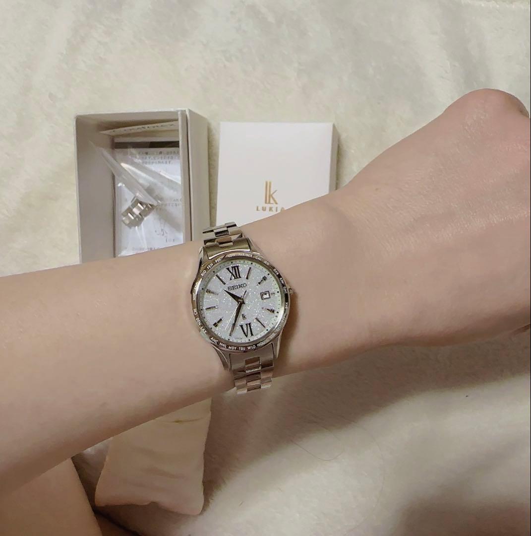 SEIKO LUKIA レディース時計 シルバー