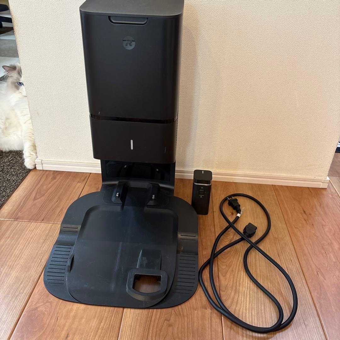 iRobot Roomba i7 本体