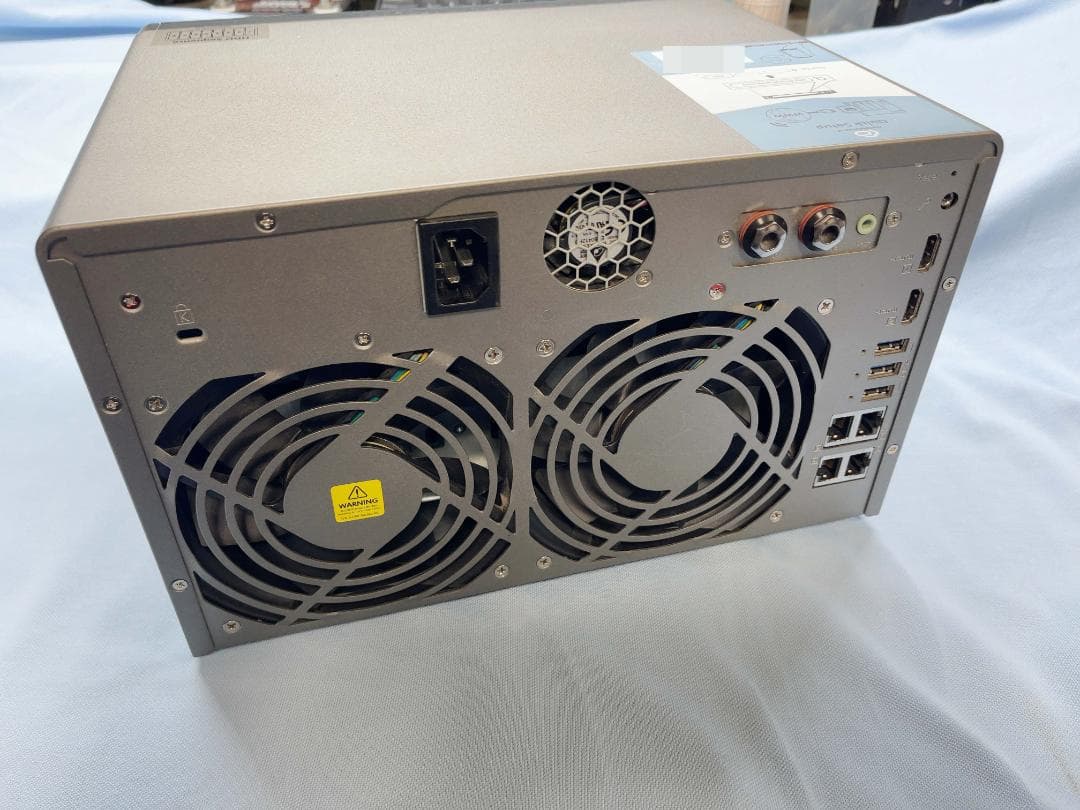 G*a様 QNAP NAS TS-853A　8ベイ 動作品 HDDなし