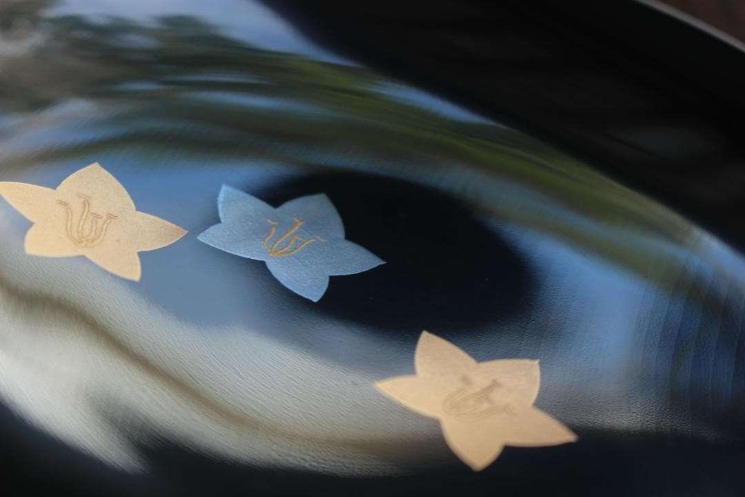 上質黒漆に極上蘭蒔絵の映える大椀2点（検輪島塗蒔絵椀雑煮椀煮物椀