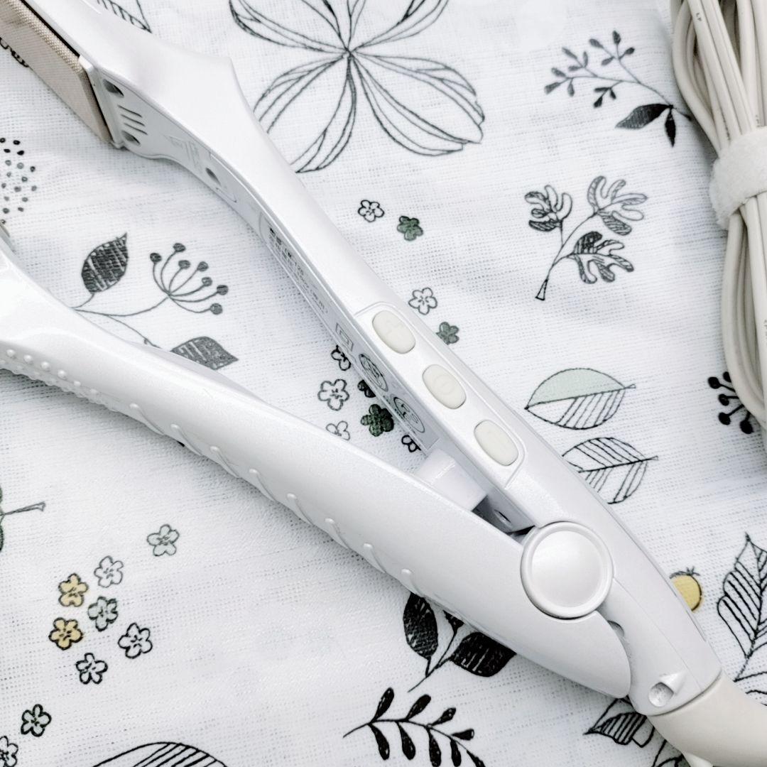 ほぼ未使用⭐️付属品完備 KINUJO 絹女 ストレート アイロン ホワイト