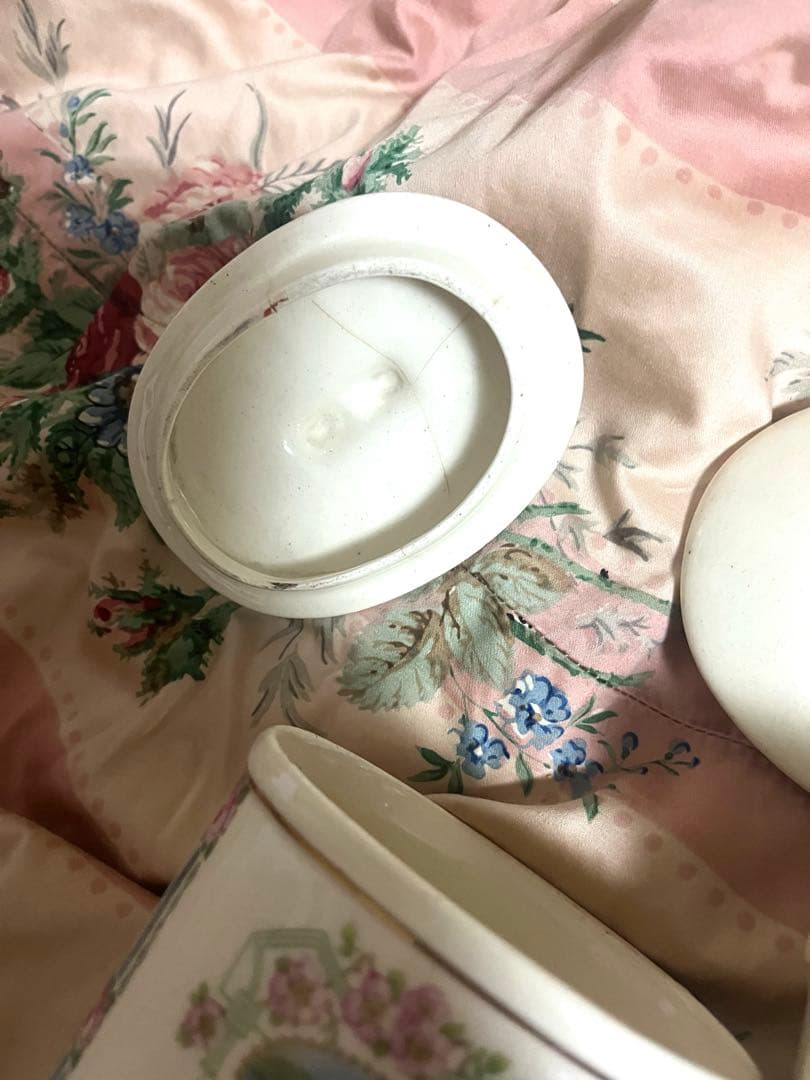 お値下げ　フランスアンティーク　小花&バラ&白鳥　キャニスター　4Pセット　陶器