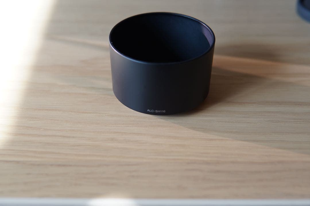 SONY E 50mm F1.8 OSS レンズ