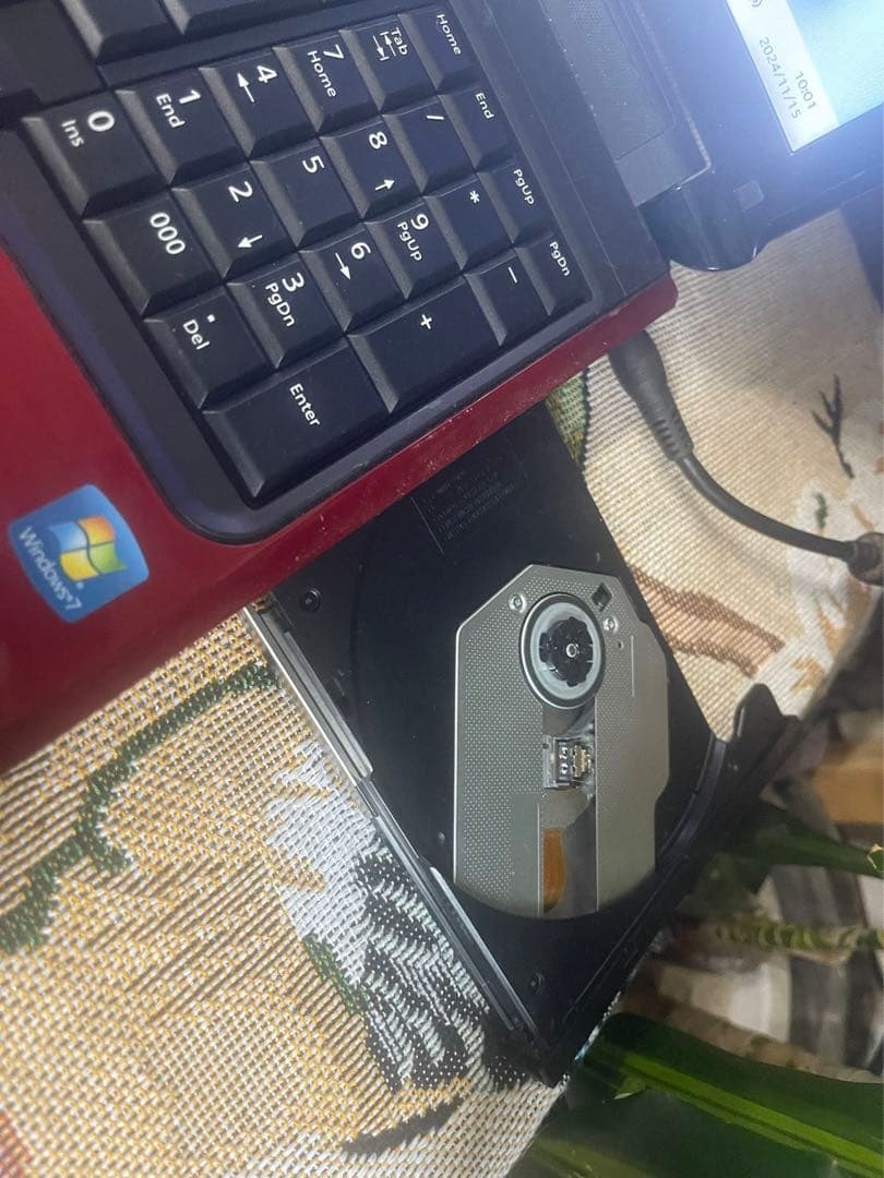 富士通のノートパソコン♪Windows11♪♪カメラ付♪オフィス搭載