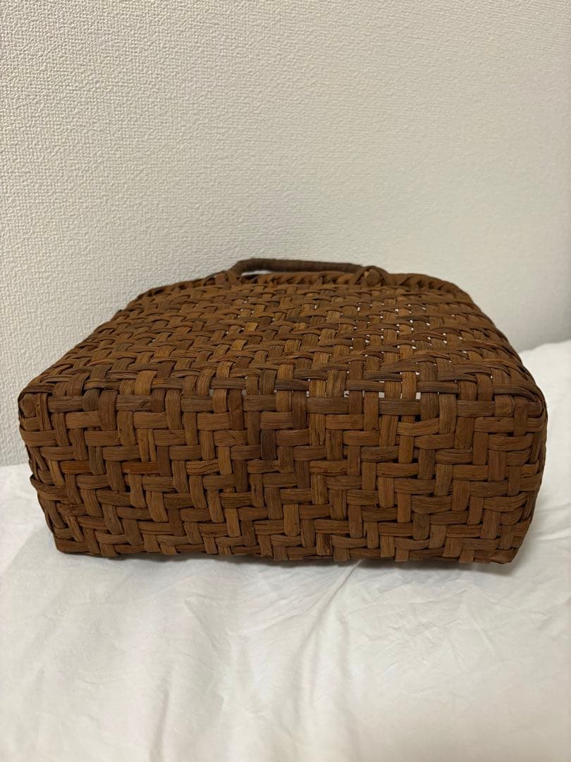 M*O様 特価❗️山葡萄 かごバッグ 未使用品 かご 籠 山ぶどう 職人 手編み