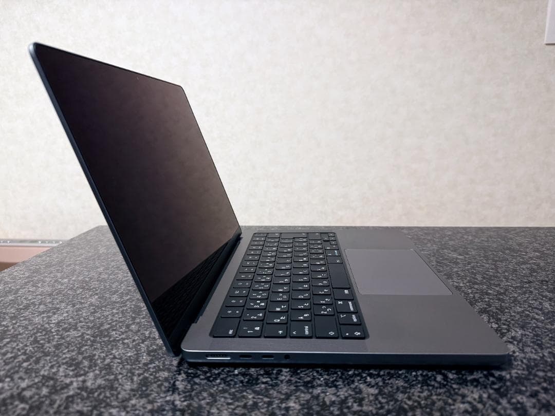 MacBook Pro M2 Max 96GBメモリ 8TB SSD 14インチ