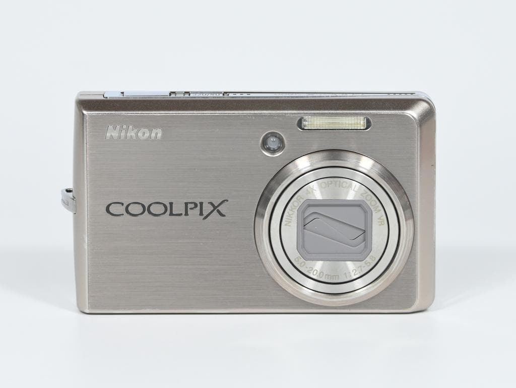 【美品】 ニコン　Nikon COOLPIX S600 ピンクゴールド