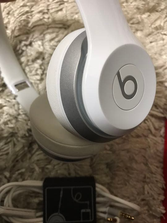 ヘッドホン beats solo2