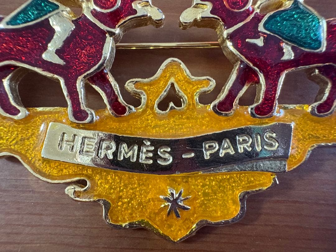 HERMES エルメス 犬と少女 七宝焼 ヴィンテージ ブローチ