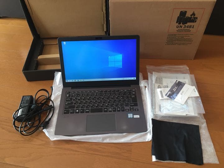 【美品】SONY VAIO VJZ131A11N core i7 6567u
