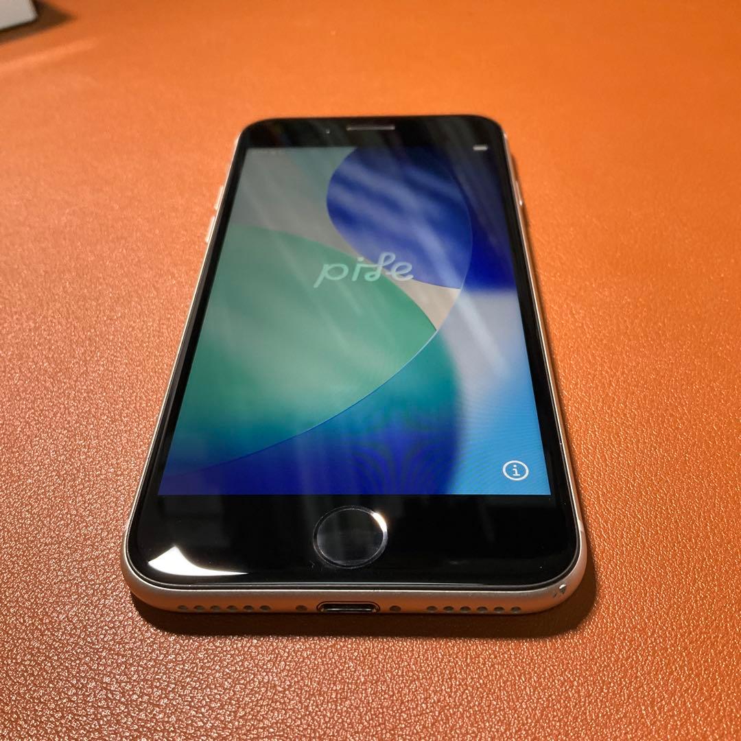 【SIMフリー128GB】iPhone SE 第3世代 スターライト BT85%