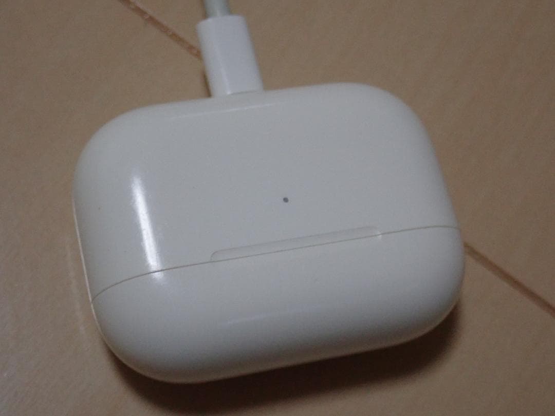 Apple AirPods Pro (第1世代)　【訳あり】右耳のみ良好