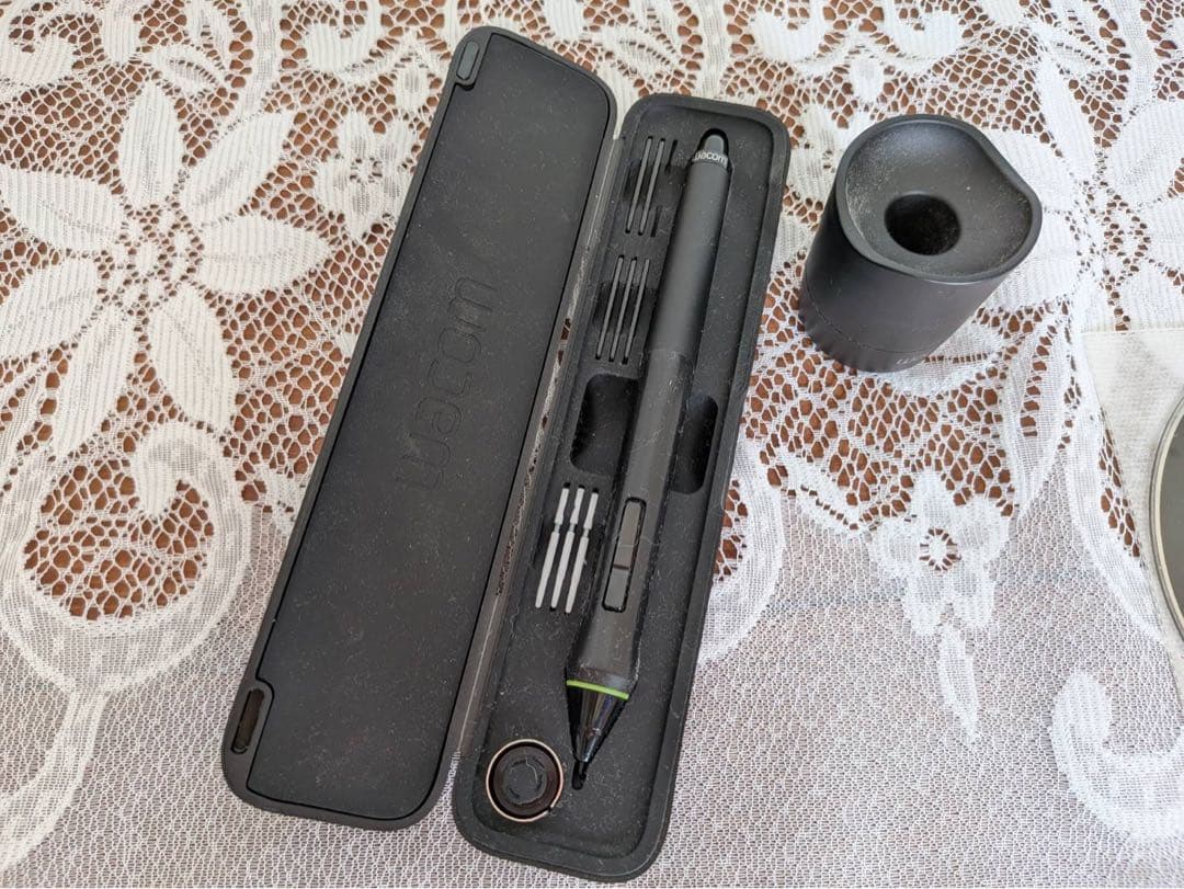 Wacom Cintiq 13HD 本体