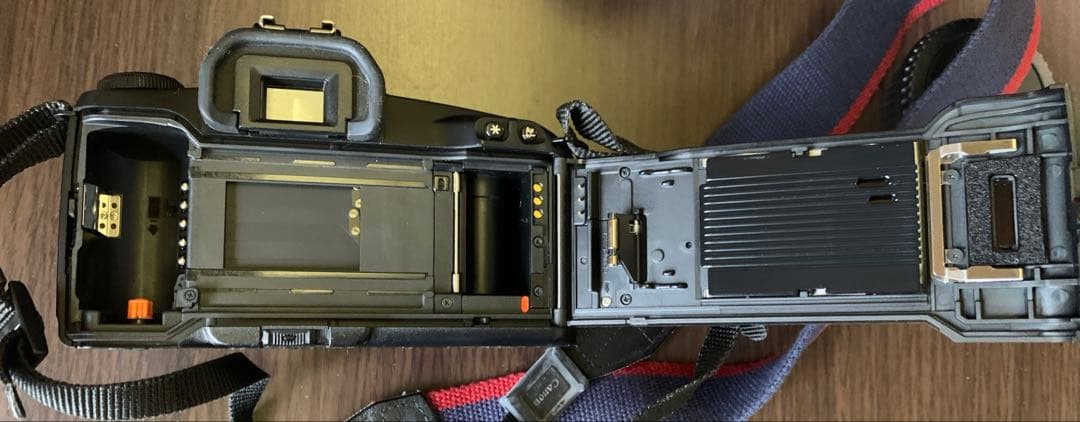 Canon EOS Kiss フィルム一眼レフカメラ 28-80/75-300