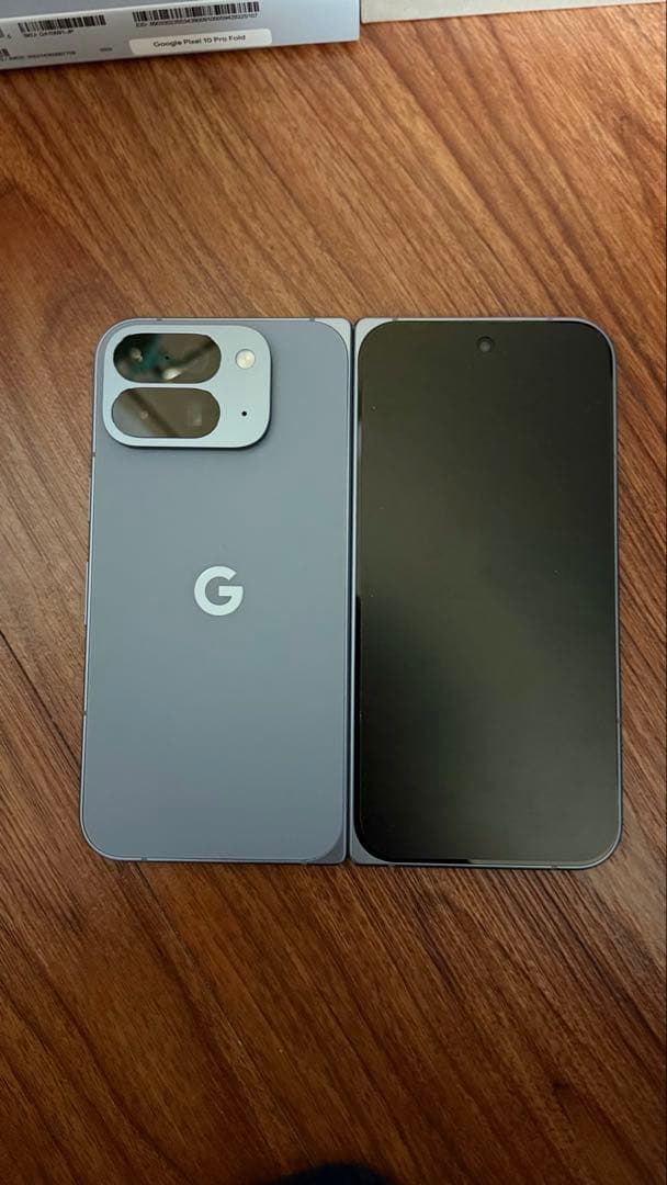 極美品Google Pixel10Pro Fold 256GB 純正ケース付き