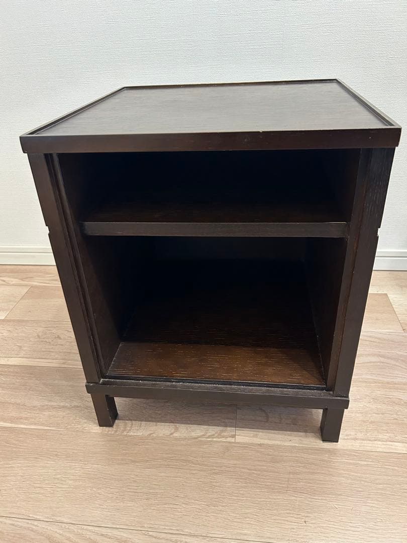 a.flat サイドテーブル