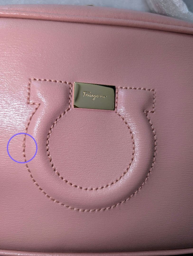 Salvatore Ferragamo フェラガモ ガンチーニ ショルダー未使用