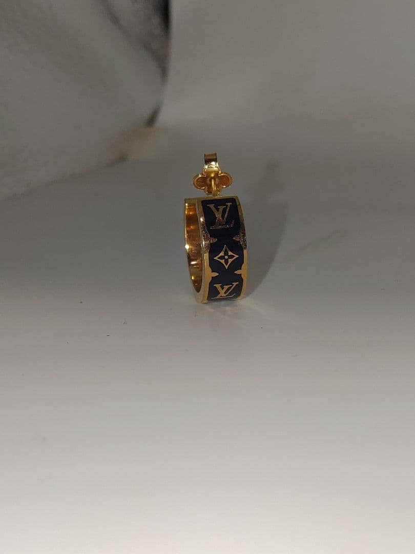 人気モデル Louis vuitton ピアス・ナノグラム エナメル 片耳