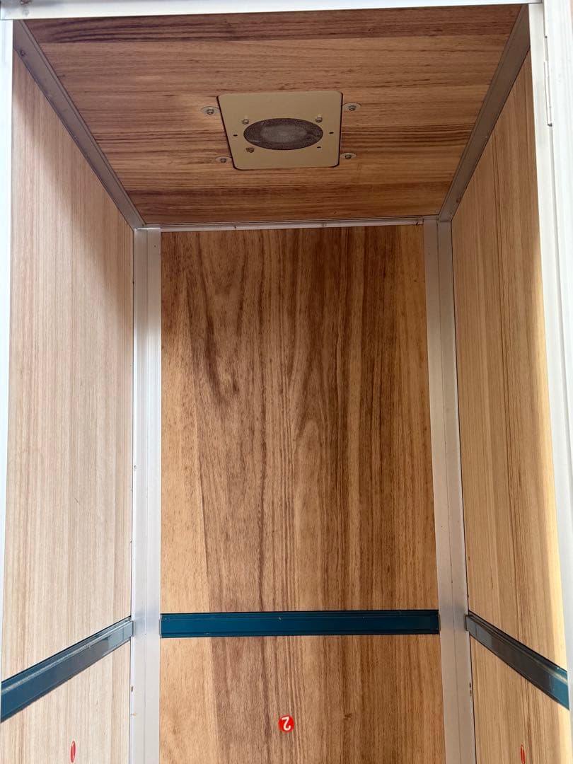 総桐天然木 米収納庫 ファン付 川辺製作所製