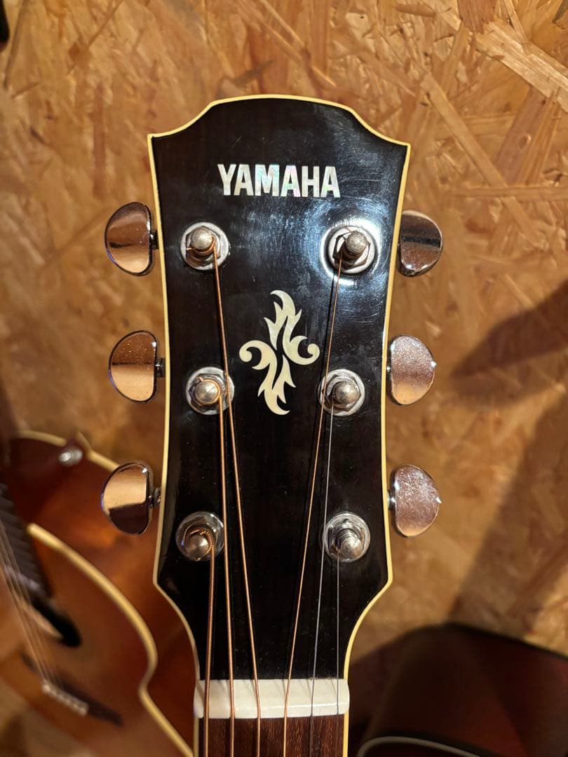 ヤマハAPX700Ⅱ エレアコ ナチュラル色