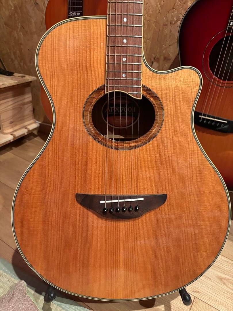 ヤマハAPX700Ⅱ エレアコ ナチュラル色