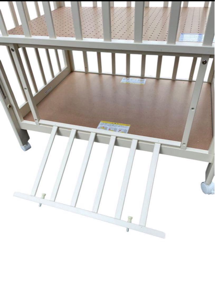 KATOJI カトージ　ミニ立ちベッド　白色　ベビーベッド