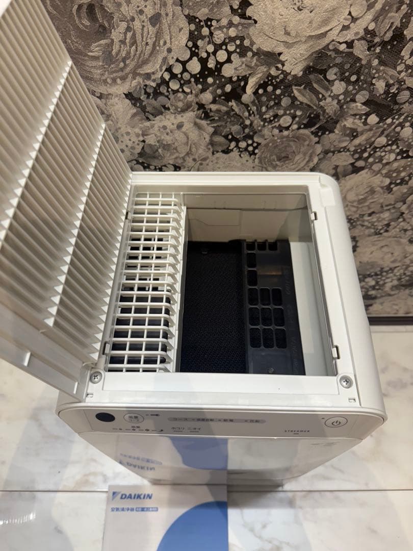 新品・未使用 DAIKIN ダイキン MC55Y-W ストリーマ 空気清浄機