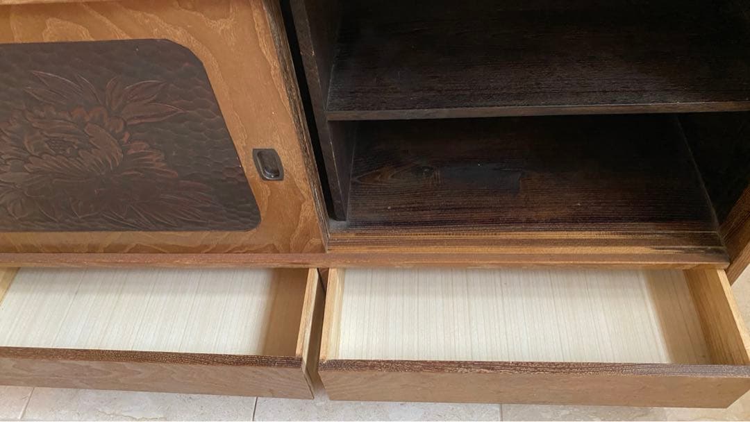 鎌倉彫り　茶箪笥