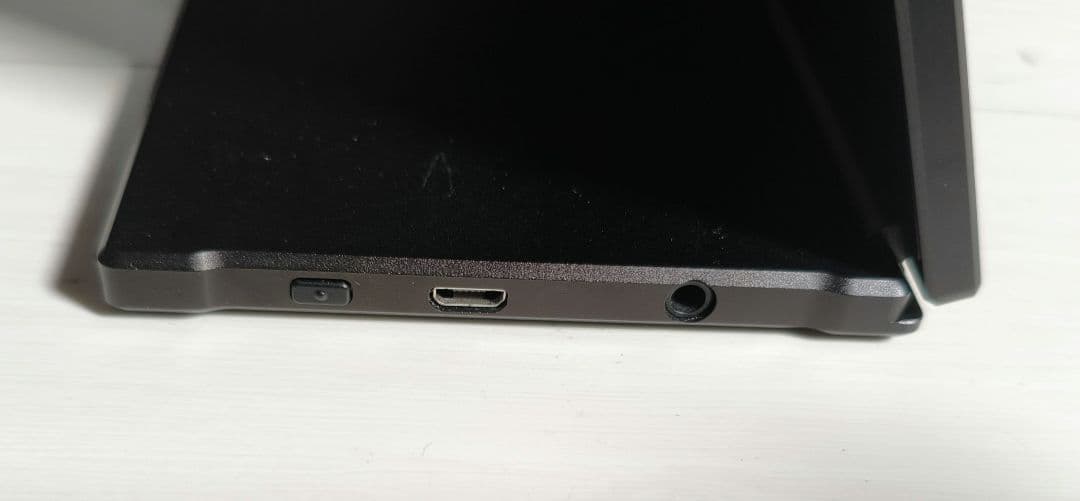 モバイルディスプレイ　MISEDI 4K 15.6インチ