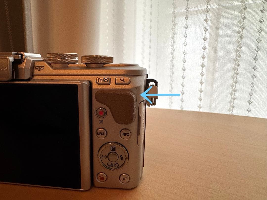 美品！OLYMPUS PEN E-PL8 ダブルズームキット