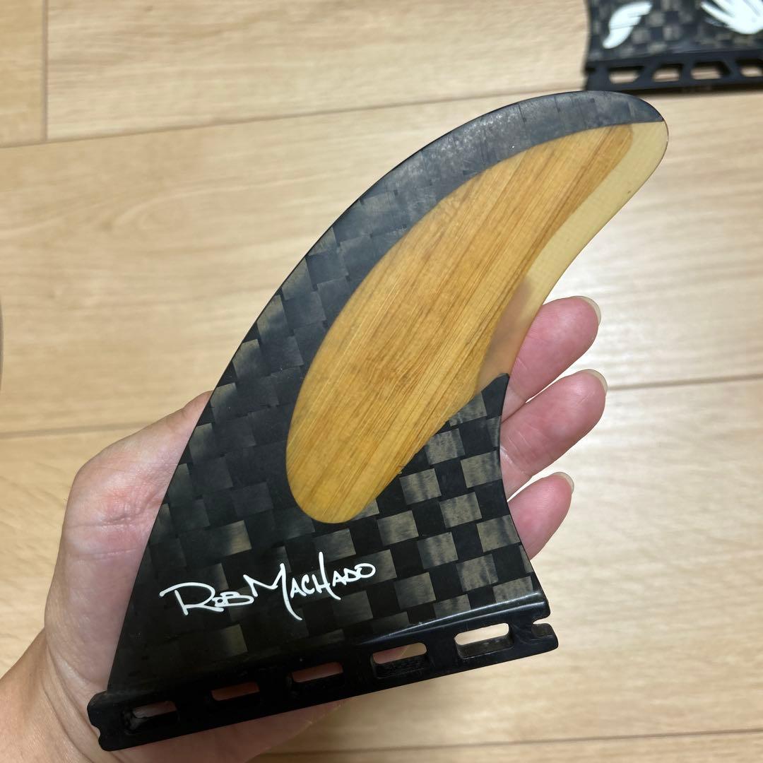 N*O様 値下げ　小波最高　ブラックスティック　フューチャーフィン　ロブマチャド