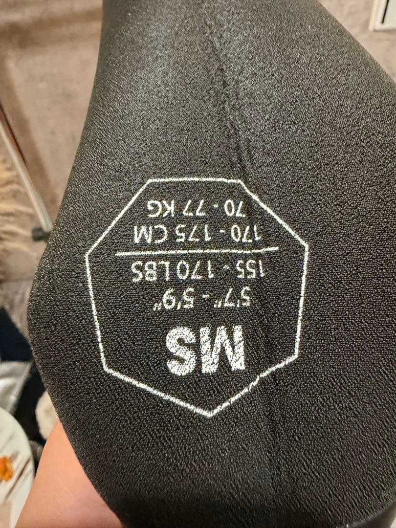 vissla セミドライ フード付き