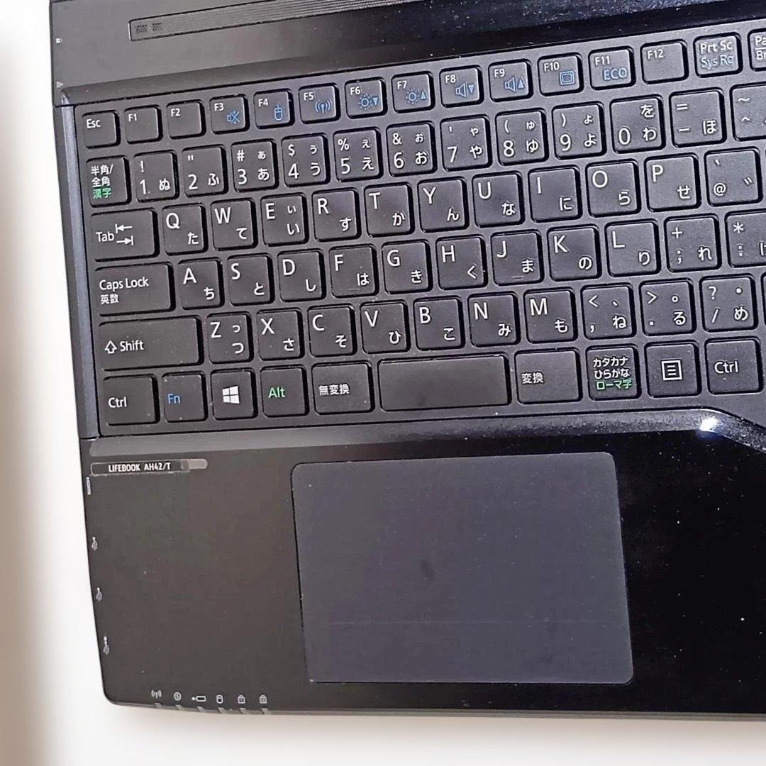 即日発送/すぐ使える/大画面15.6インチ/メモリ8GB/快速SSD512GB