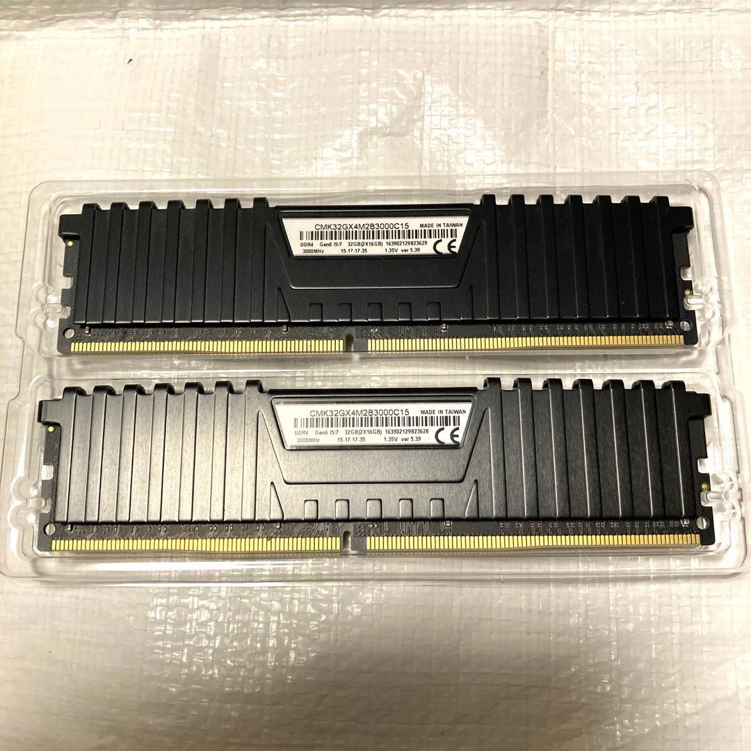 メモリー Corsair Vengeance LPX DDR4 32GB(16GBx2)