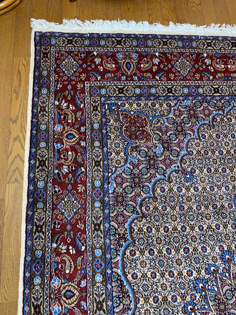 送料込み！　ペルシャ絨毯 イラン シルク 307×197