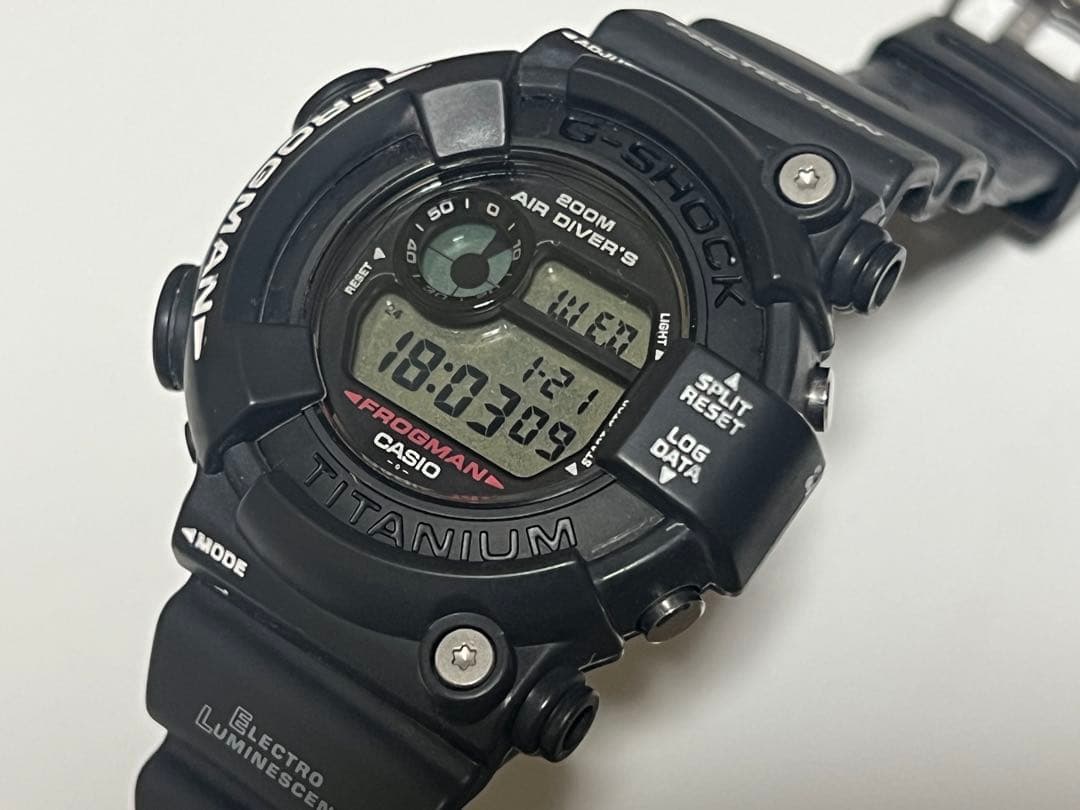 G-SHOCK DW-8200Z FROGMAN メンインブラック 潜水蛙EL