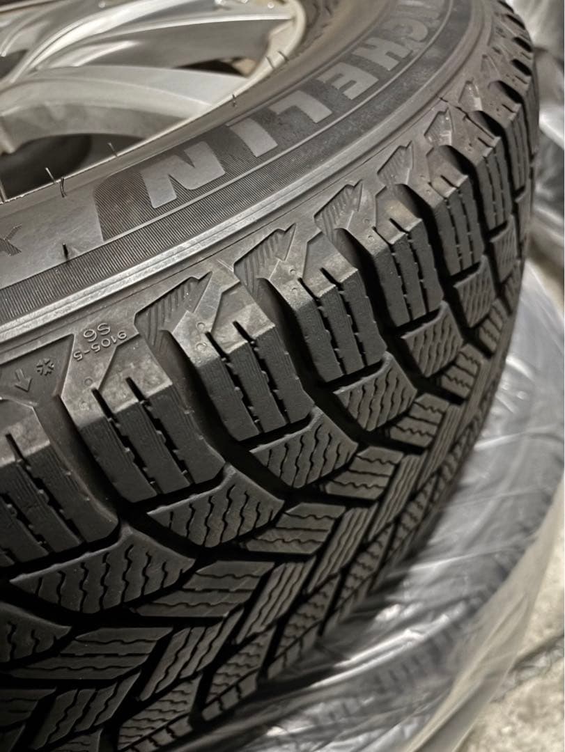 【送料込み】スタッドレス　17インチ ホイールセット (ハリヤー60)