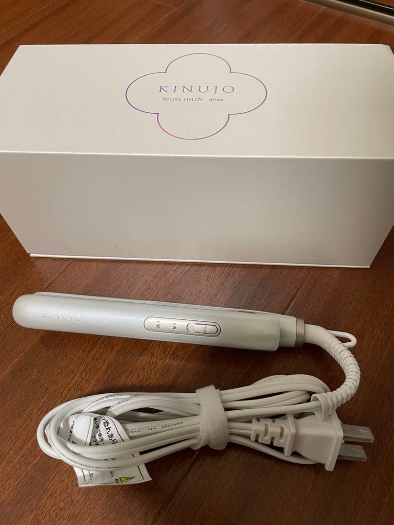 KINUIO ストレートヘアアイロン 本体