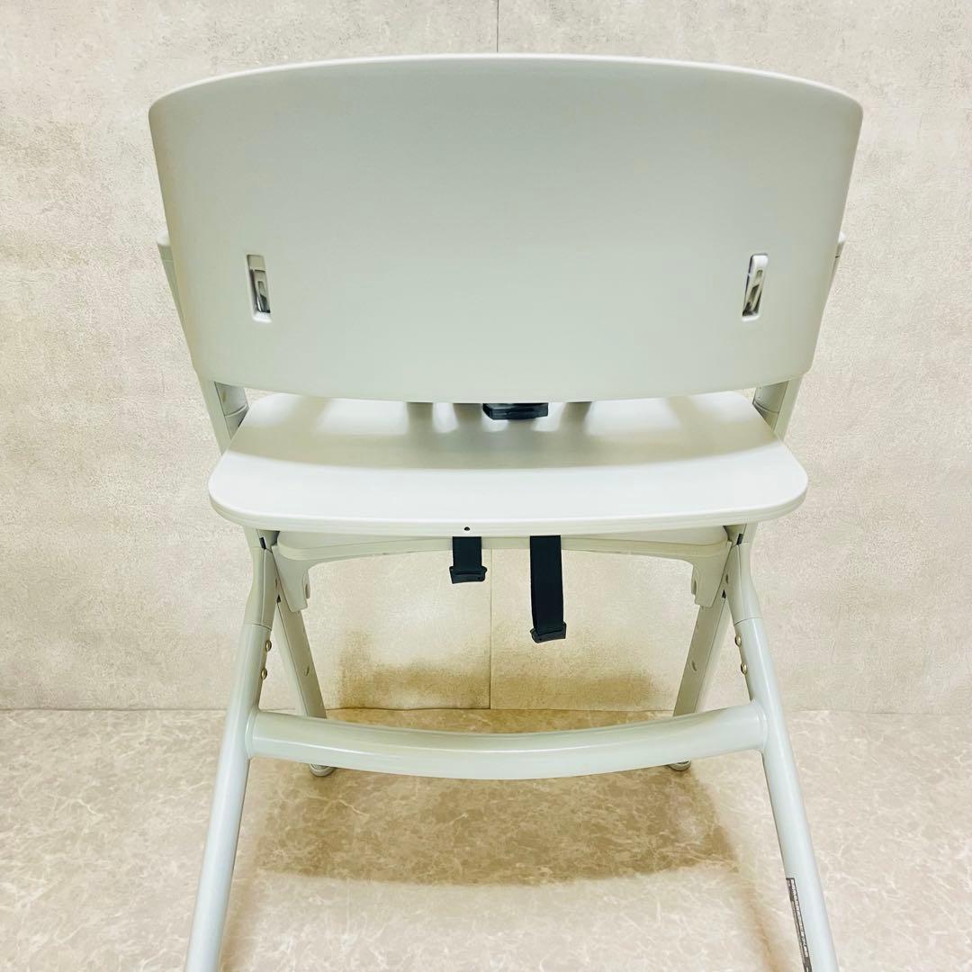 未使用　NOVUS ノウス　ベビー　ハイチェア　高さ調節　ベルト　テーブル　完備