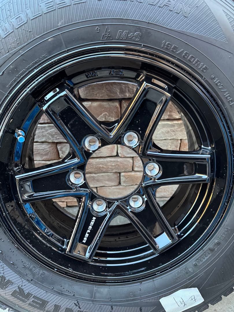 ハイエース195/80R15スタッドレス15インチ6穴139.7キラーホイール